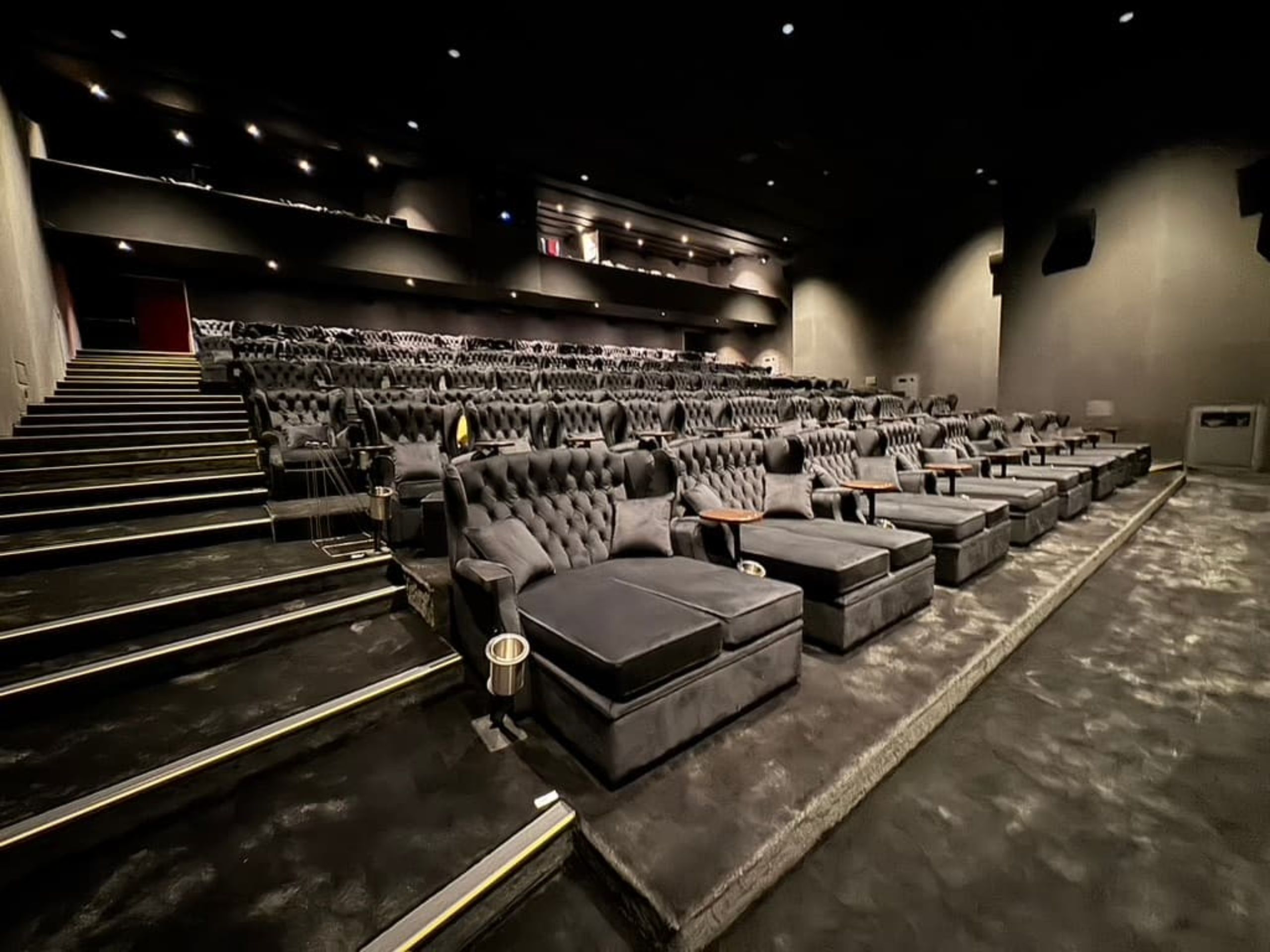 E71FA0CE-2F94-4EEB-B4CD-590540E22F2C_1_105_c