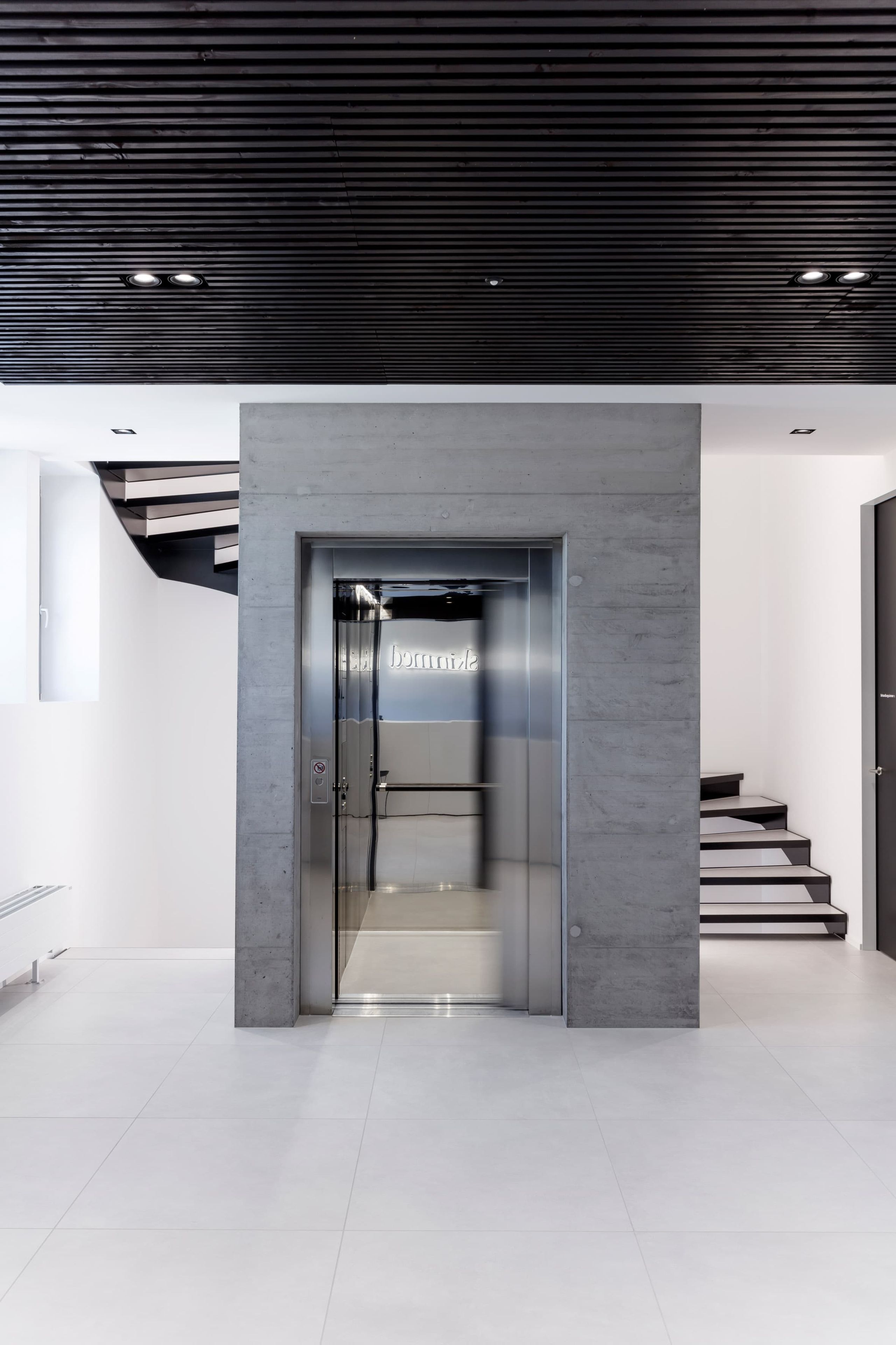 22-07 Praxisarchitekten_Skinmed_Lenzburg_Erweiterung_08_klein